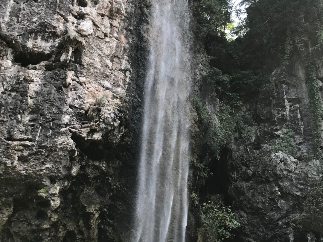 清远黄龙峡漂流景点图片