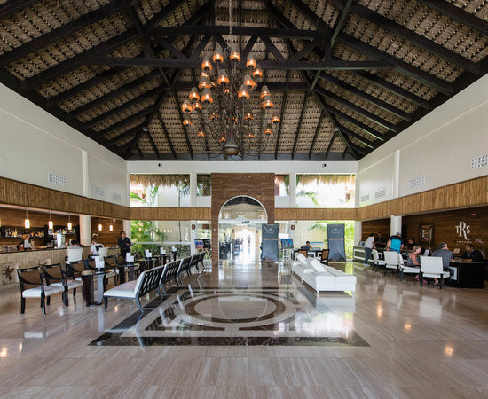 TRS图曲萨酒店-全包-限成人