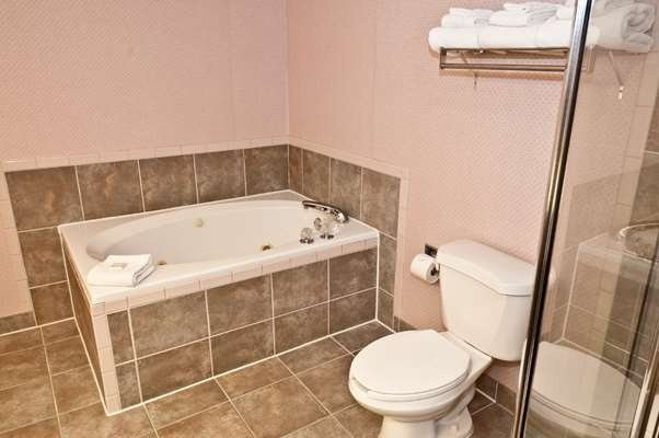 马戏城贝斯特韦斯特酒店主图