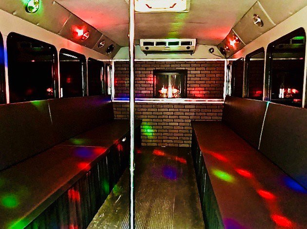 The Cheese Wagon Party Bus-莫比尔必去景点