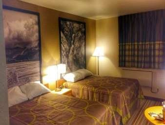 Super 8 by Wyndham Dillon主图