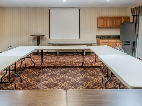 格兰茨品质套房酒店主图