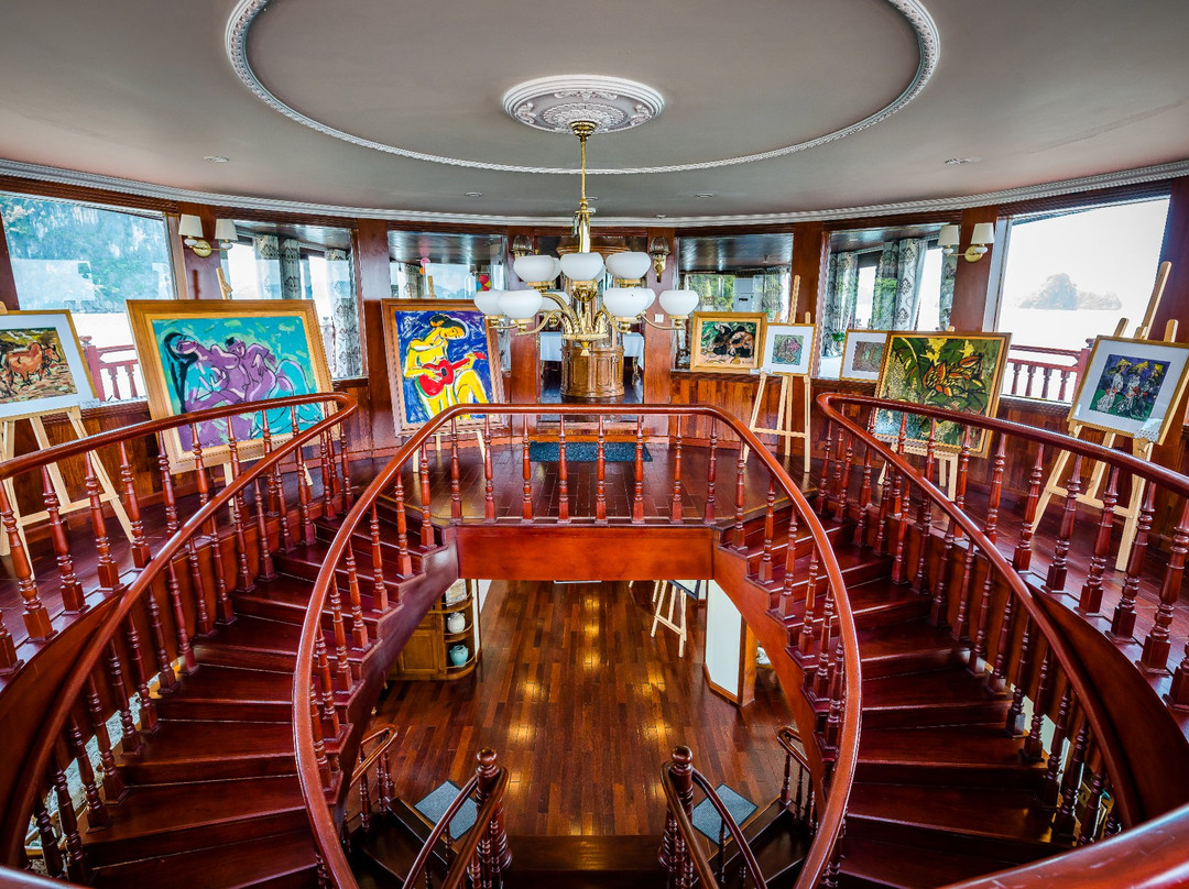 Emperor Cruises Legacy Halong-下龙湾必去景点