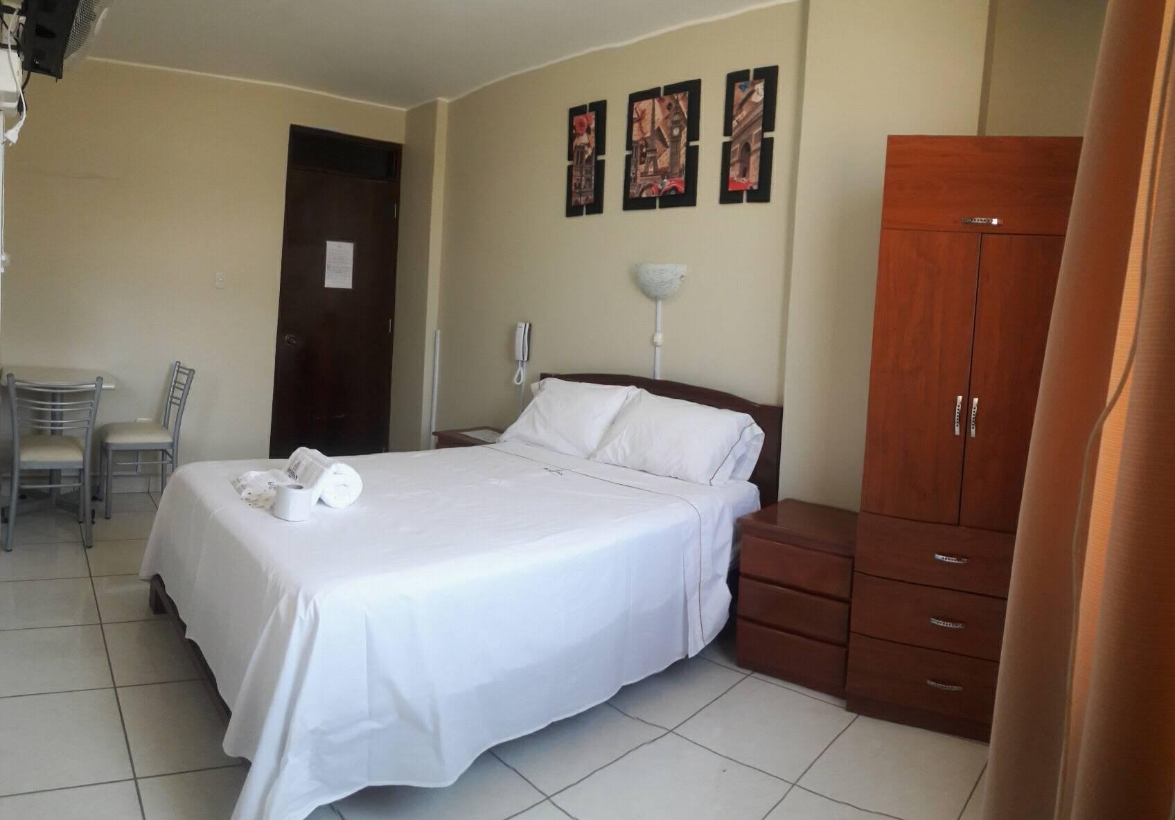 Hotel Roussean-官方