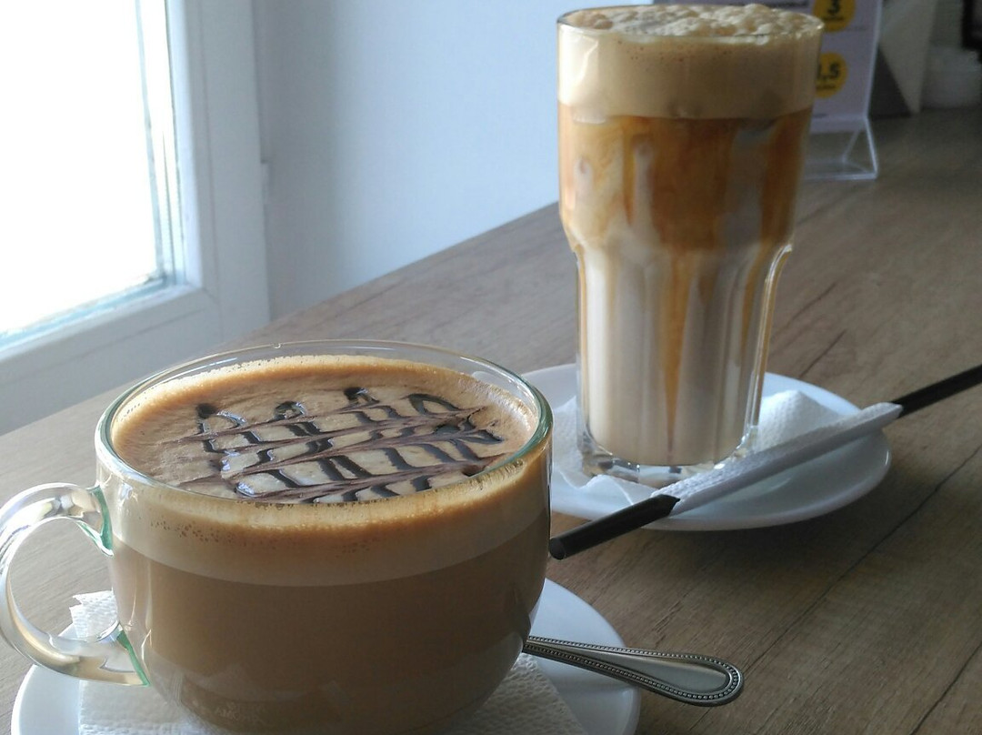 Lida餐馆和美食-Central Coffee House