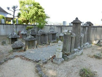 Tombs of Kuroda Family景点图片