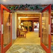 Silver Fox Inn主图