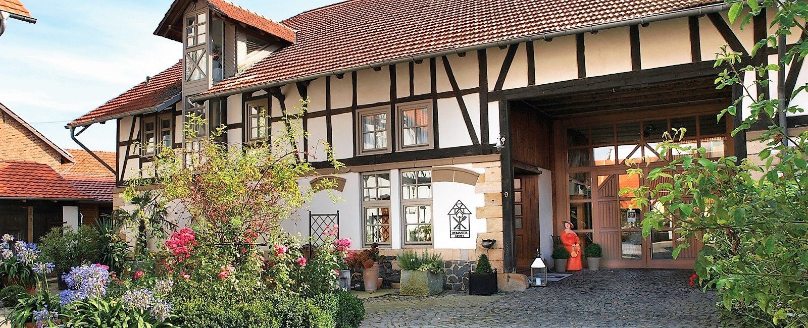 Romantik Hotel Zum Rosenhof-官方