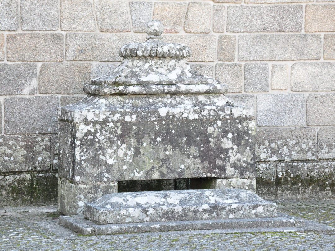 Igreja de Sao Pedro de Abragao景点图片