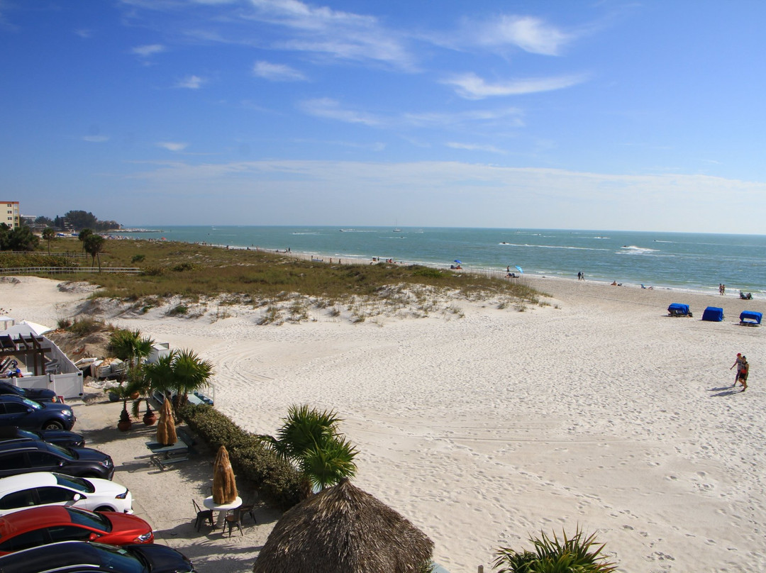 Barefoot Beach Club主图