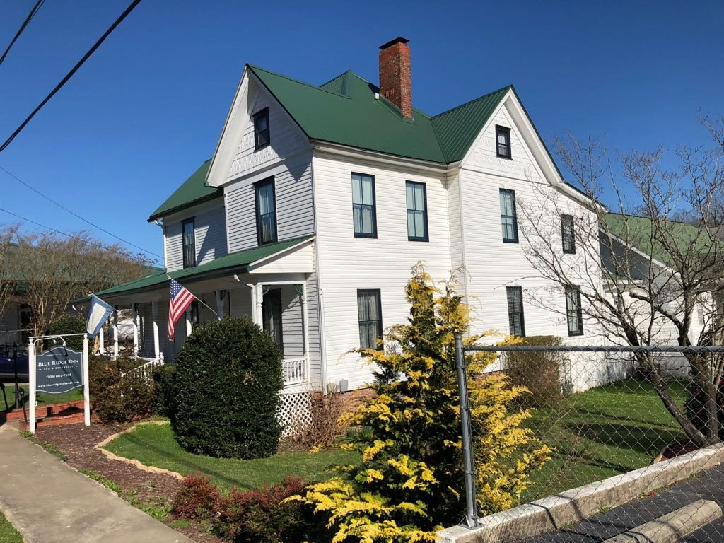 Comfort Inn & Suites主图