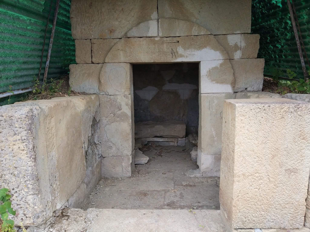 Royal Tombs of Selca-Selce e Poshteme必去景点