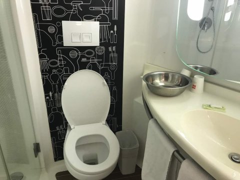 宜必思上海世博东明路地铁站酒店-浴室