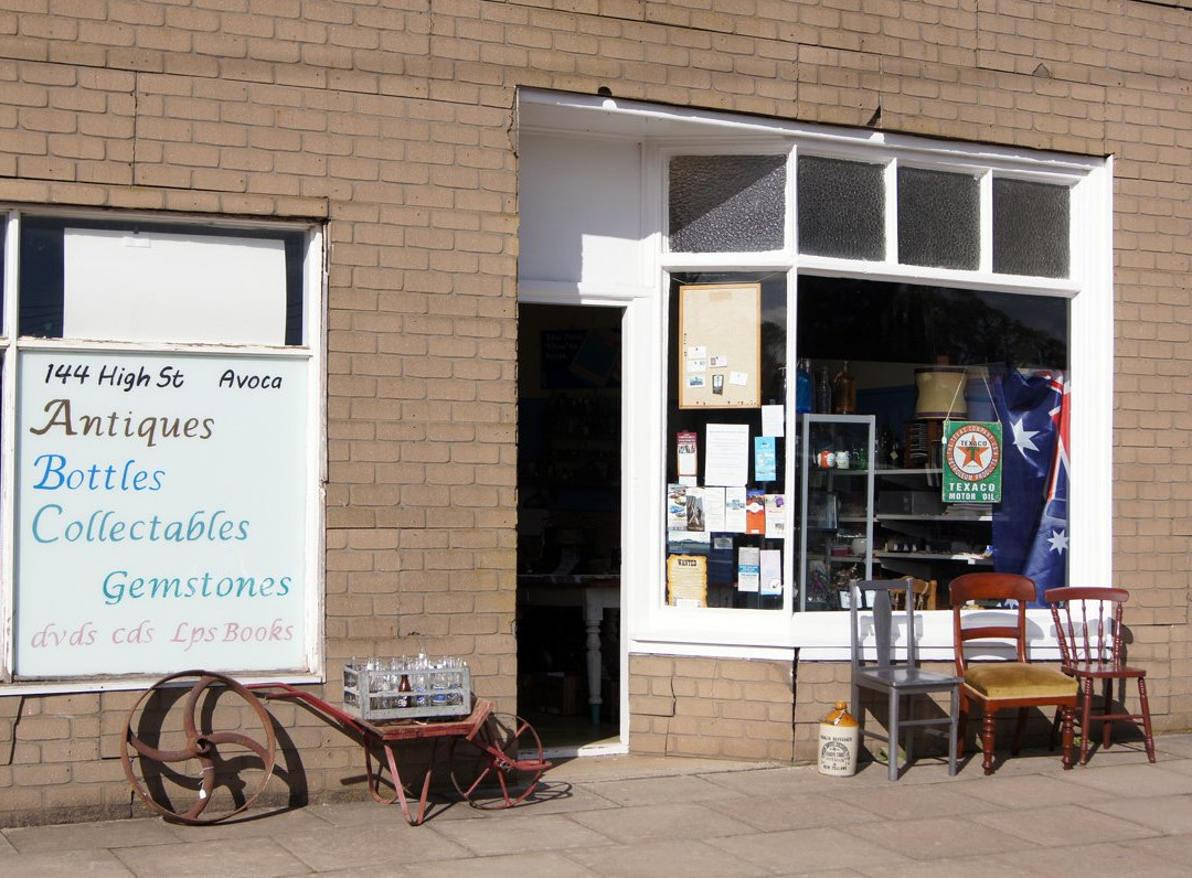 Antiques Bottles Collectables Shop-Avoca必去景点