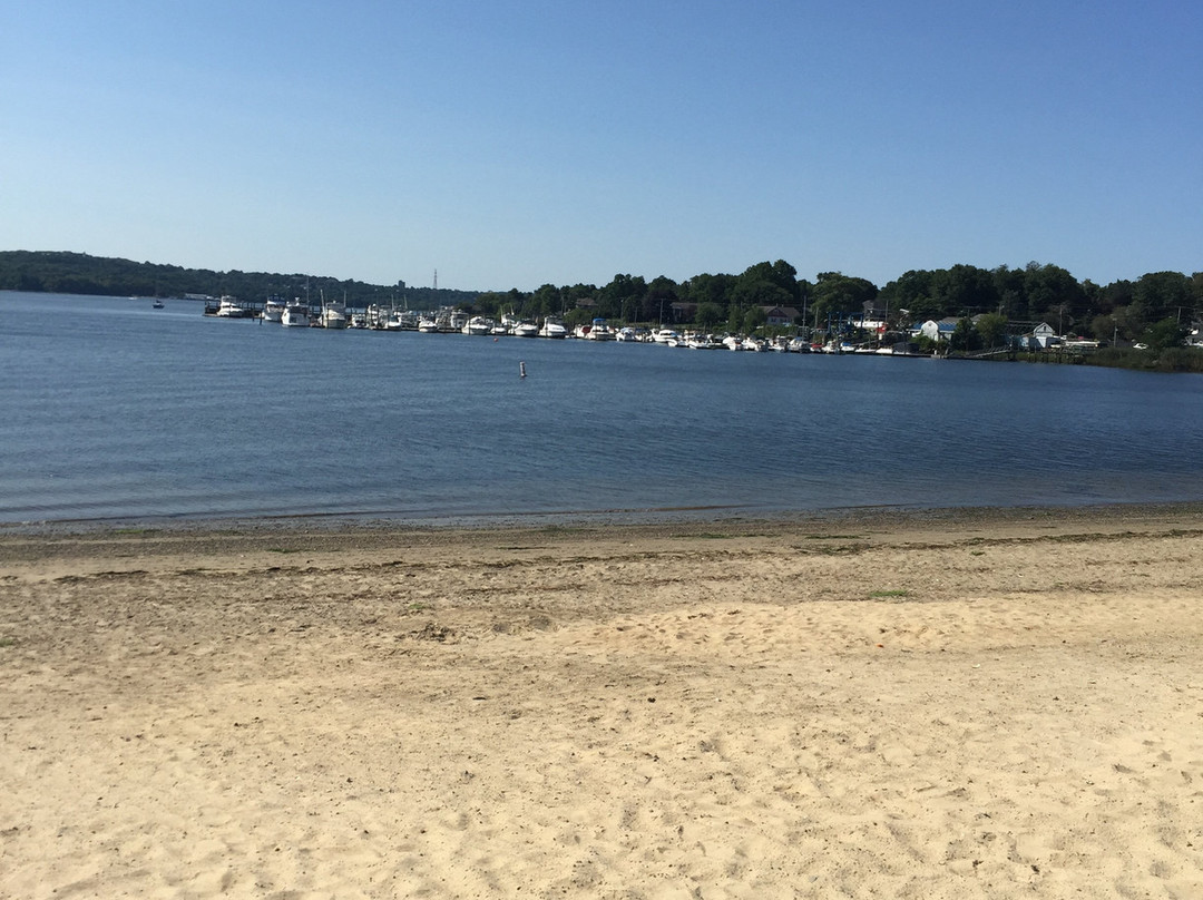 Pierce Beach & Playground景点图片