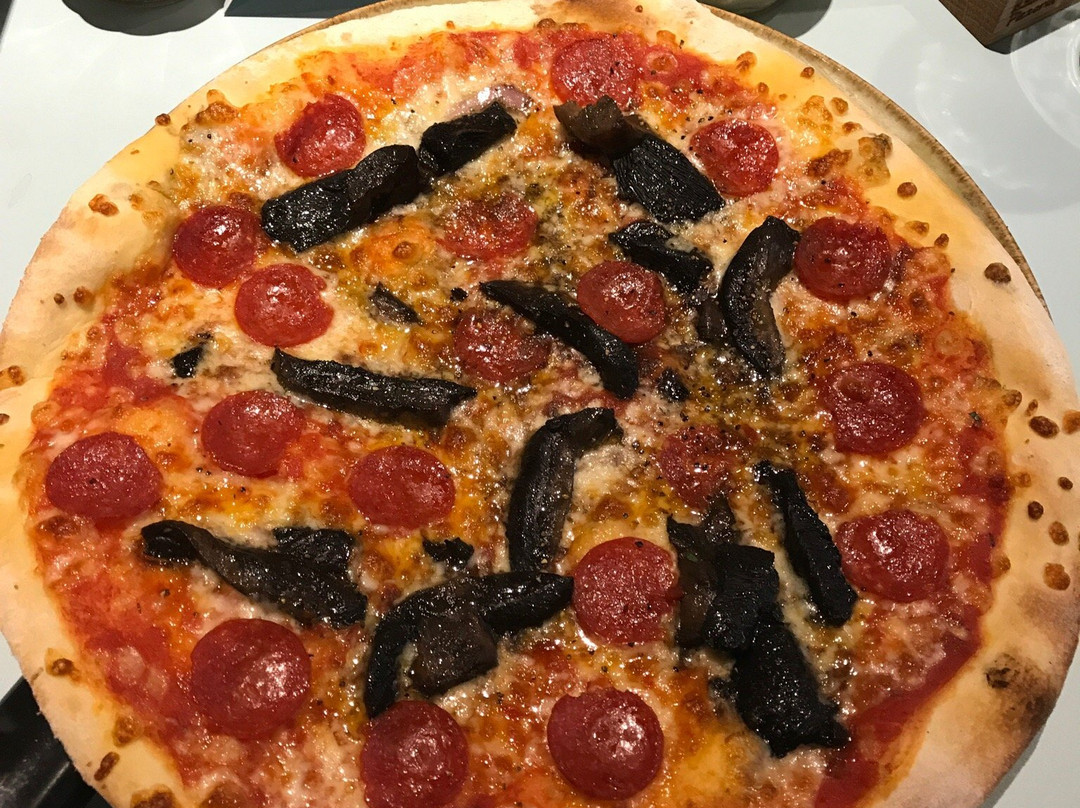 Little Wings Pizzeria