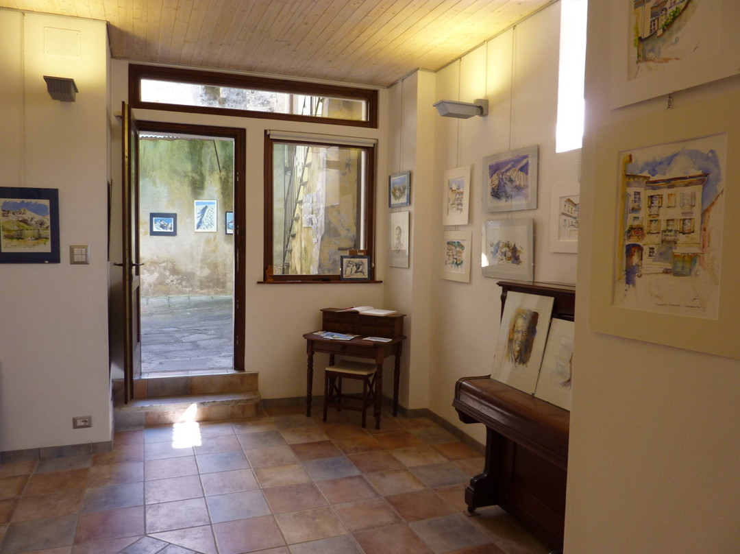 Atelier Pestalozzi - Watercolours by Kim Sommerschield景点图片