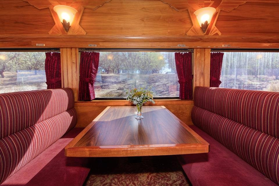 Sierra Railroad Dinner Train-奥克戴尔必去景点