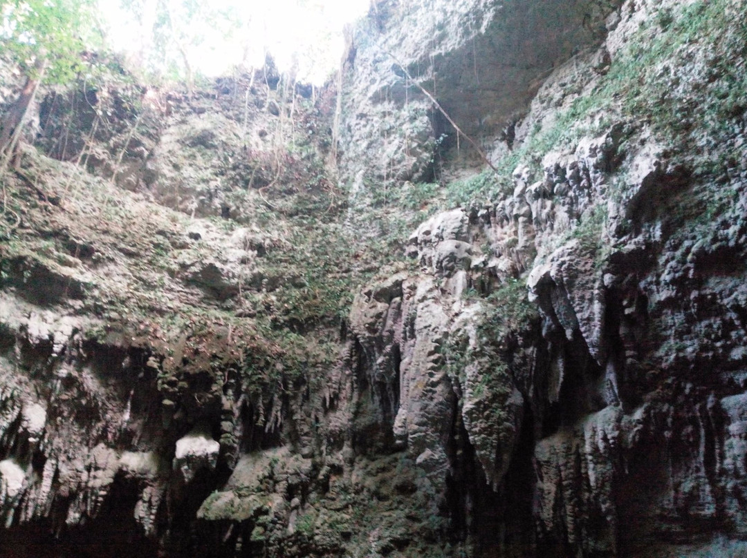 Hinayagan Cave景点图片