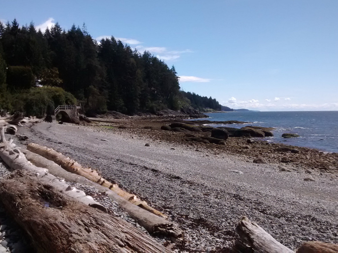 Roberts Creek Provincial Park景点图片