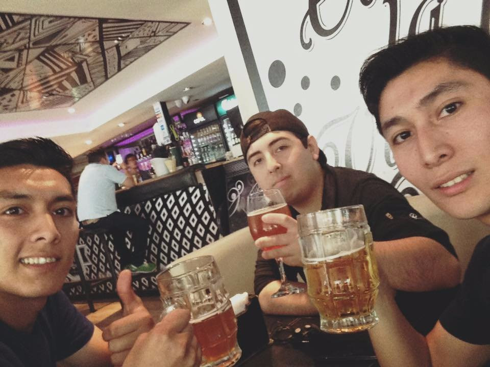 Live Socialbar-蒙特港必去景点