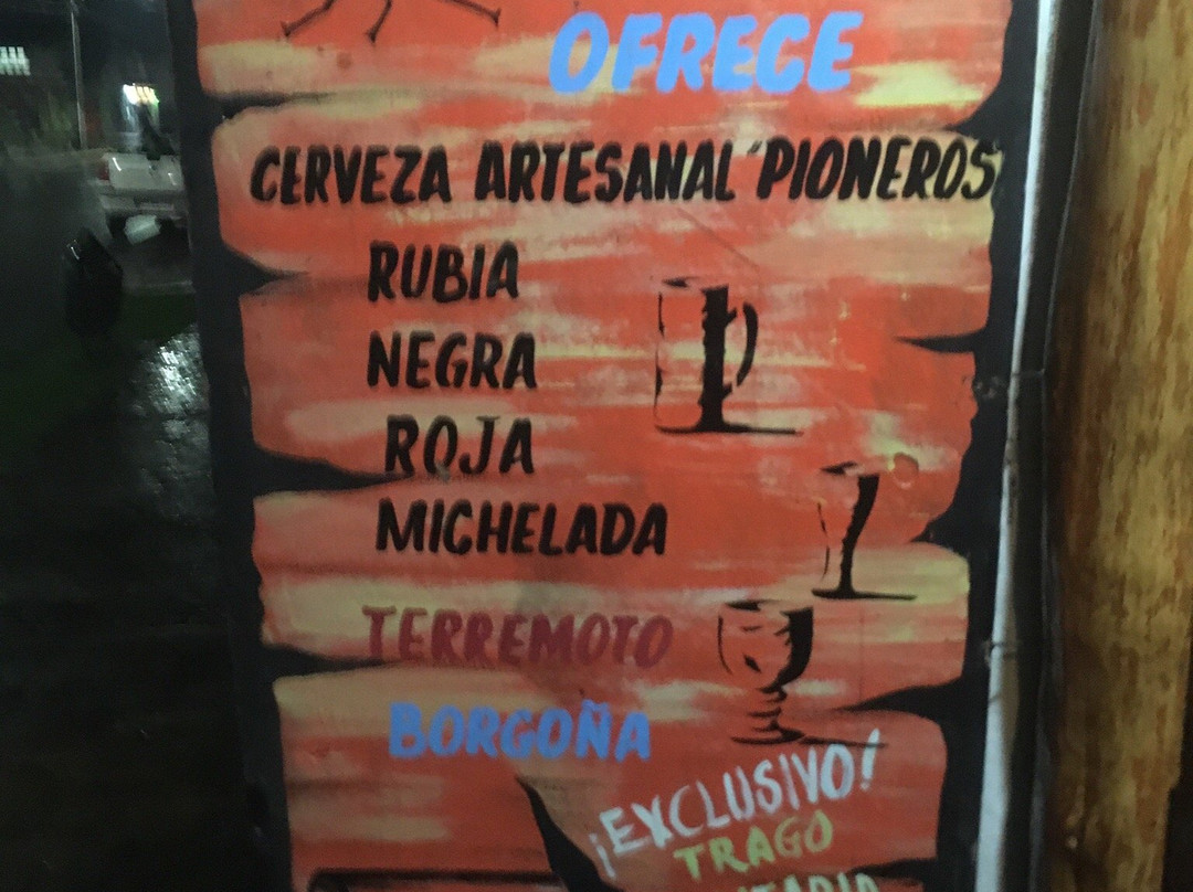 Puerto Aisen餐馆和美食-Cantaria Bar Restaurant