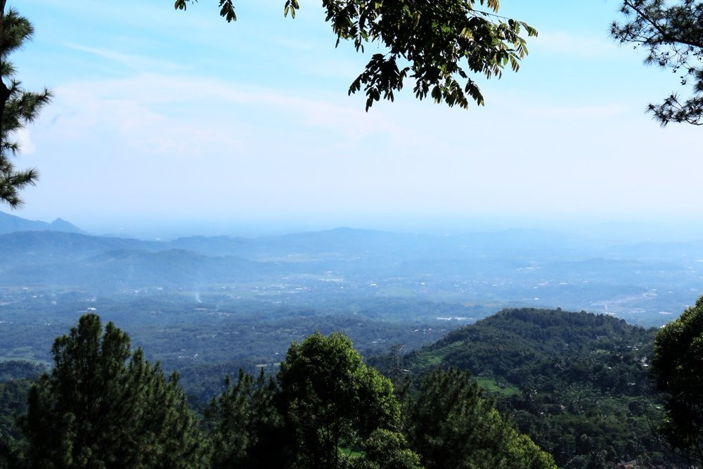 Gunung Benteng Pabangbon-茂物必去景点
