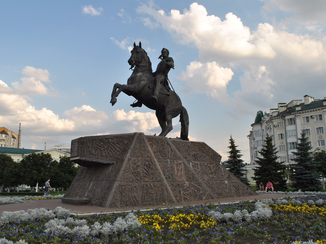 Monument Aleksei Petrovich Yermolov景点图片