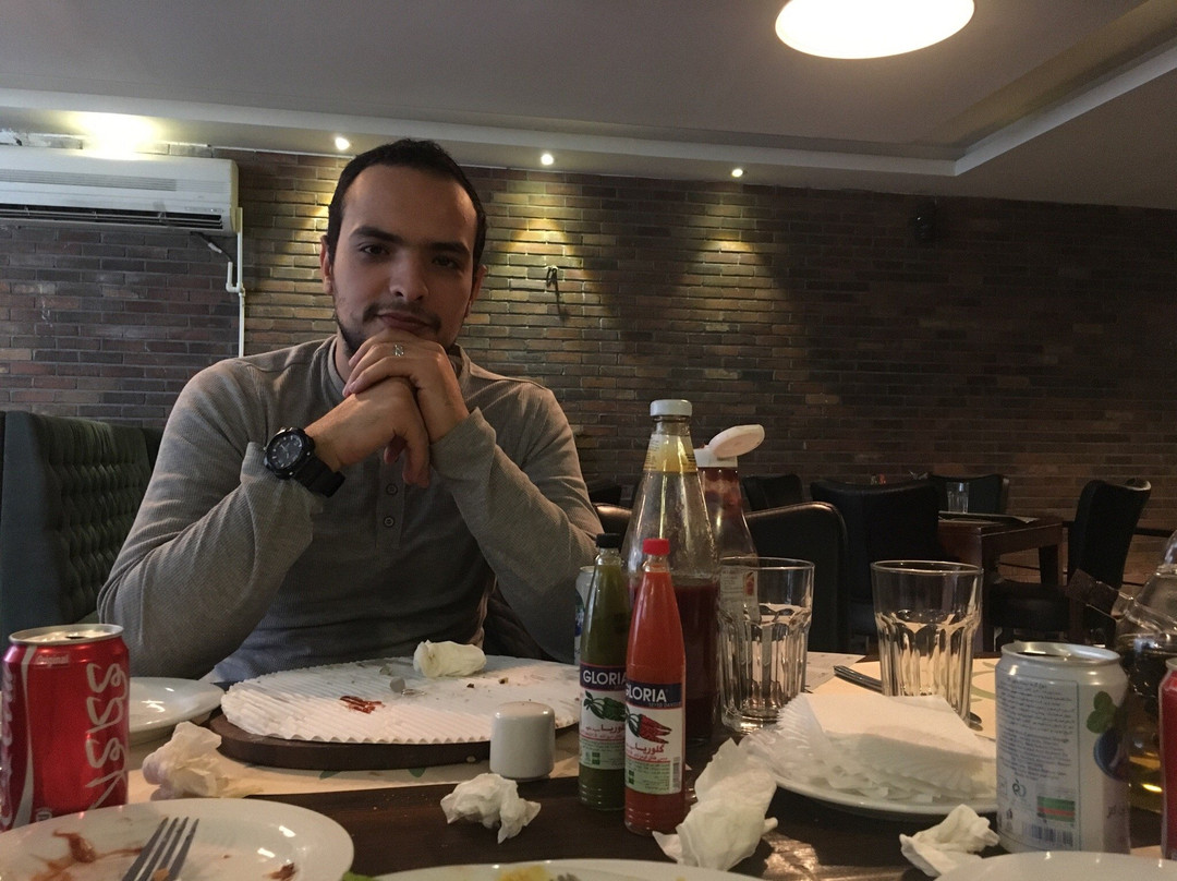 马什哈德餐馆和美食-Lio Italian Restaurant