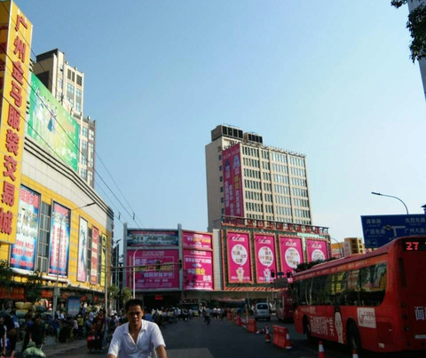 沙河服装批发市场-广州市必去景点