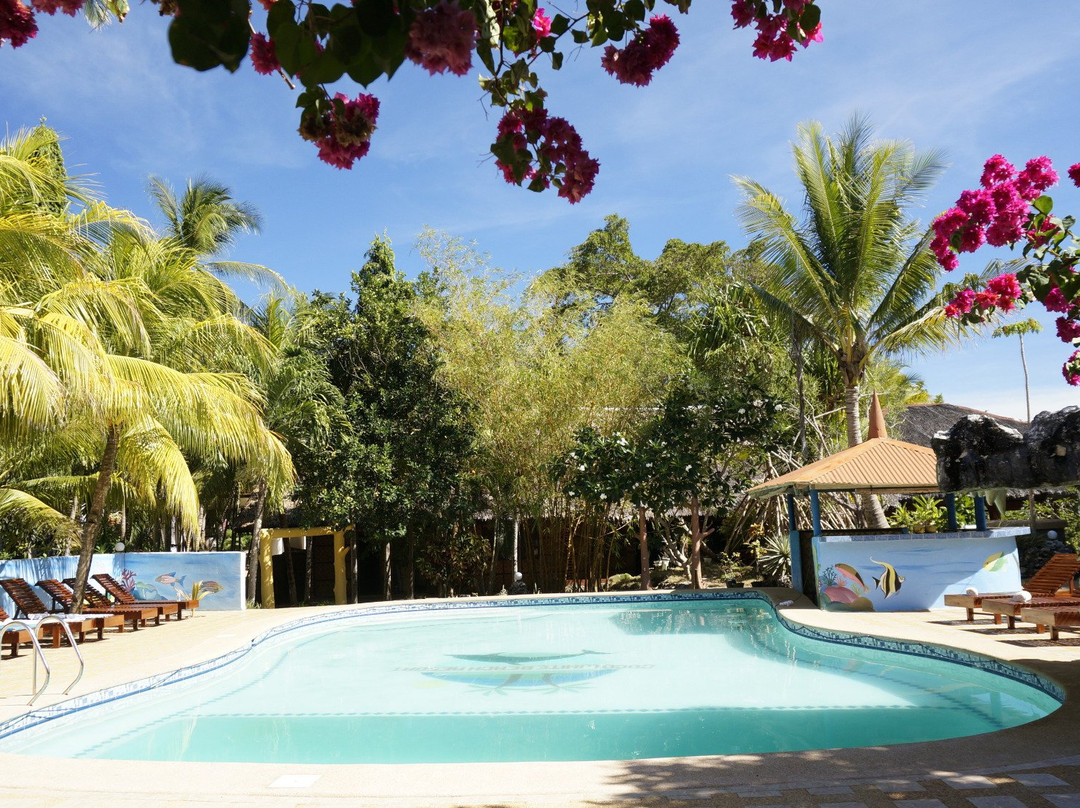 Coco White Beach Resort