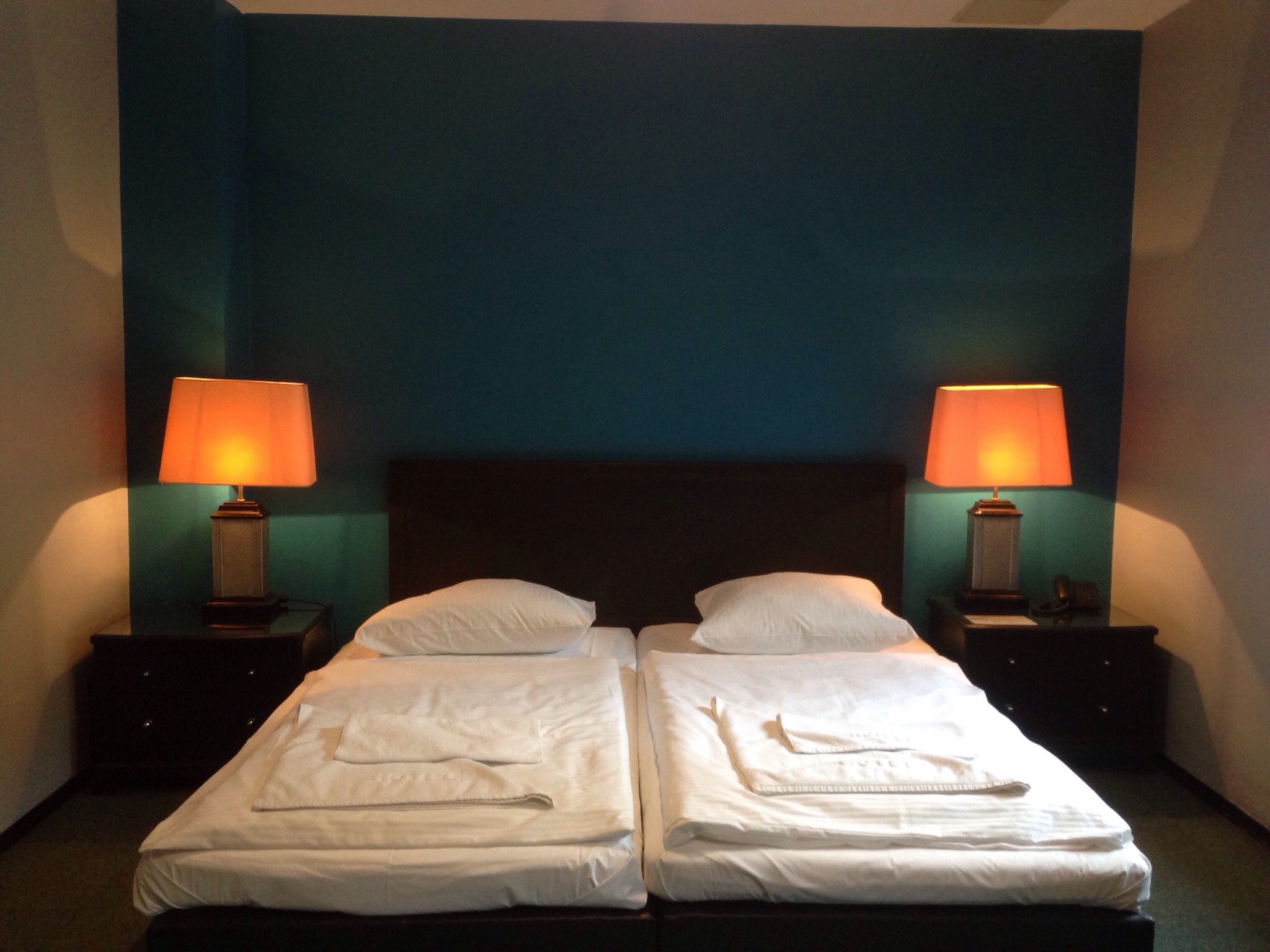 Blues Hotel-官方