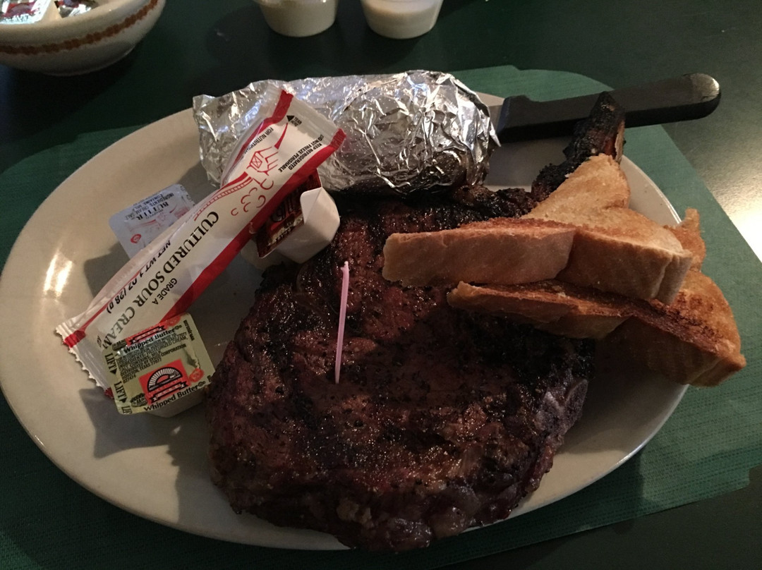 Au Train餐馆和美食-Foggy's Steakhouse