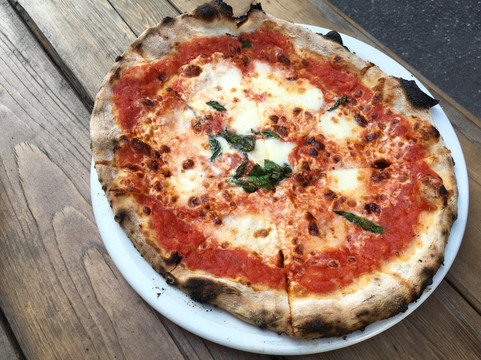 Roberto's Pizzeria主图