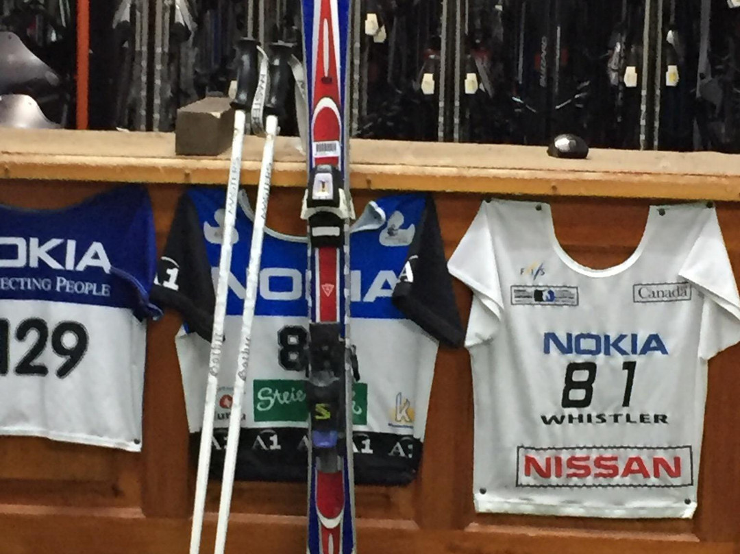 Yanakiev Ski and Snowboard School景点图片