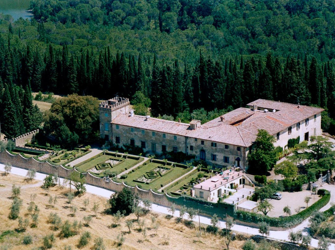 Castel Ruggero景点图片