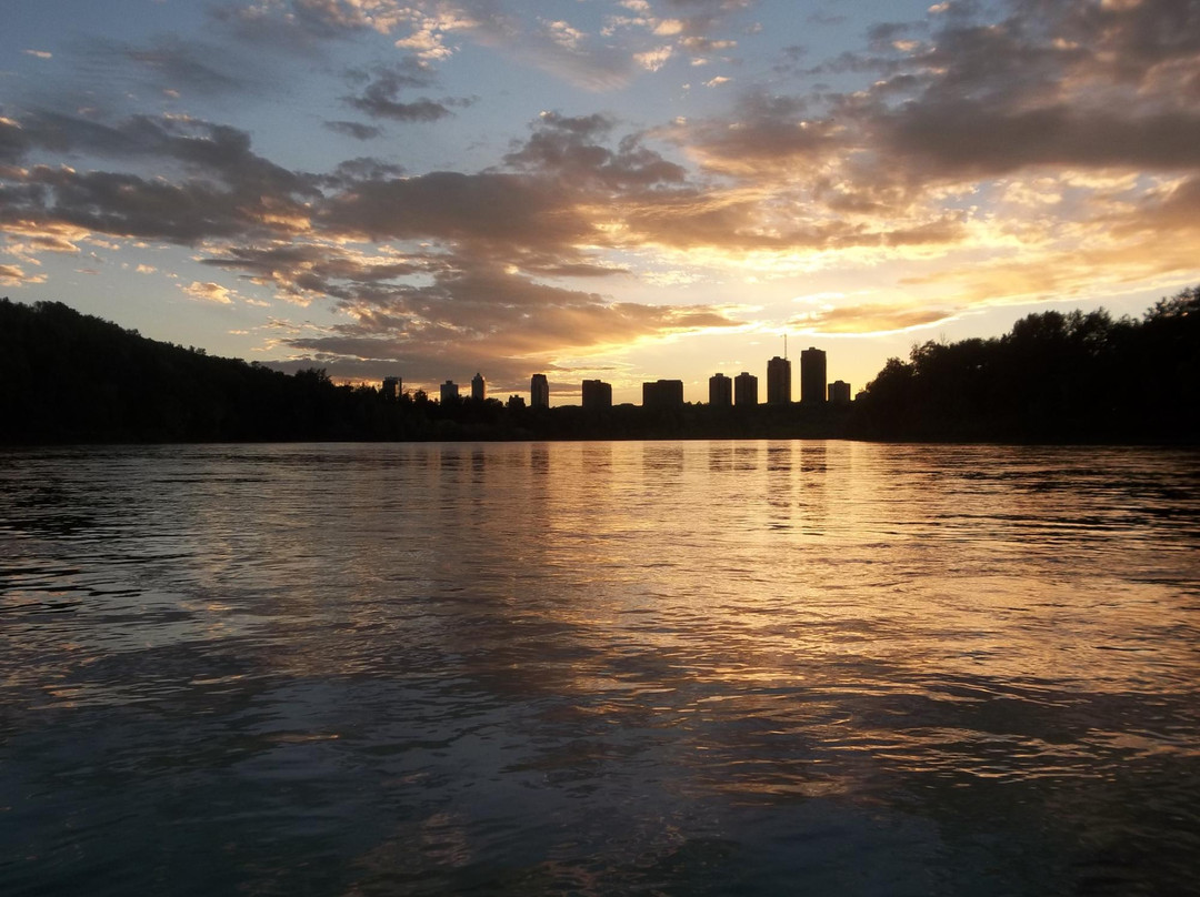 Edmonton Canoe-斯普鲁斯格罗夫市必去景点