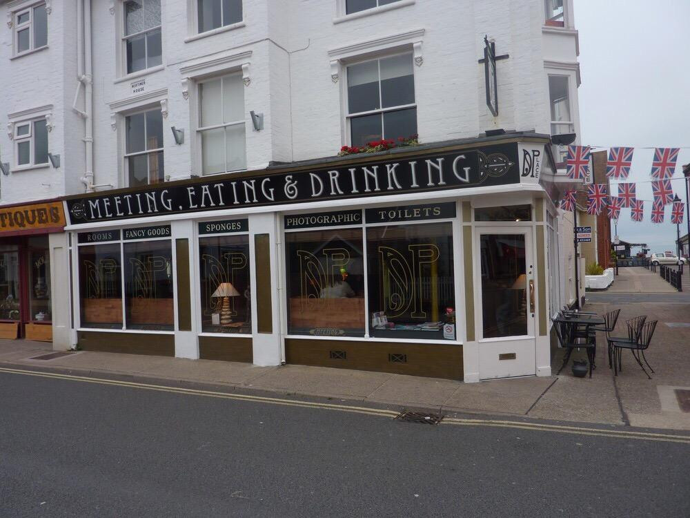 Aldeburgh旅游景点-DP's Bar