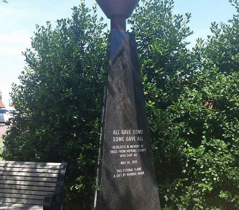 Hopkins County Veterans Memorial-Sulphur Springs必去景点