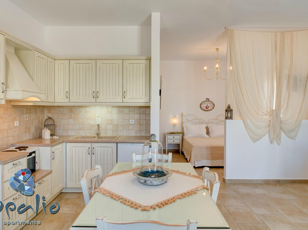 Opalio Apartments