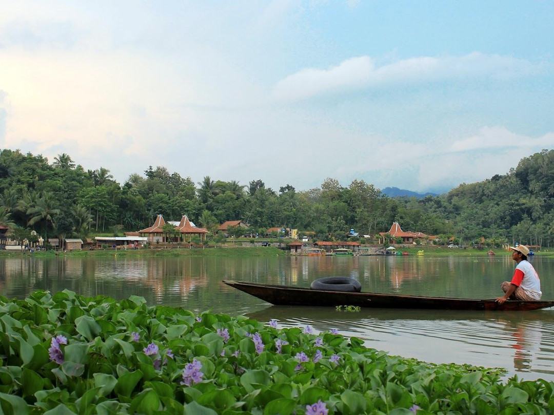 Wisata Alam Jembangan景点图片
