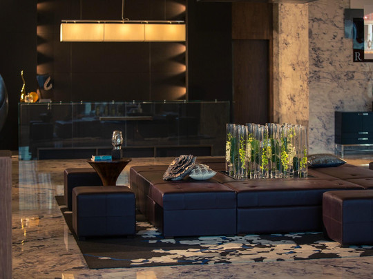 上海漕河泾万丽酒店主图