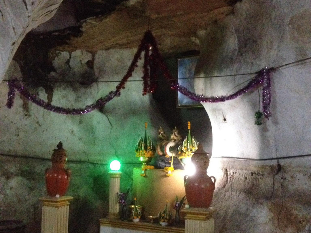 Wat Tham Tham Osod Temple景点图片