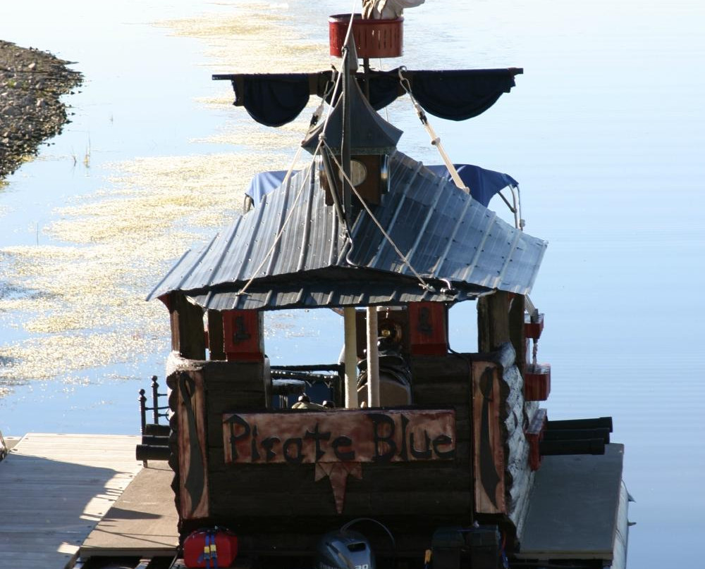 Rocky Point Boat Dock-潘圭奇湖必去景点