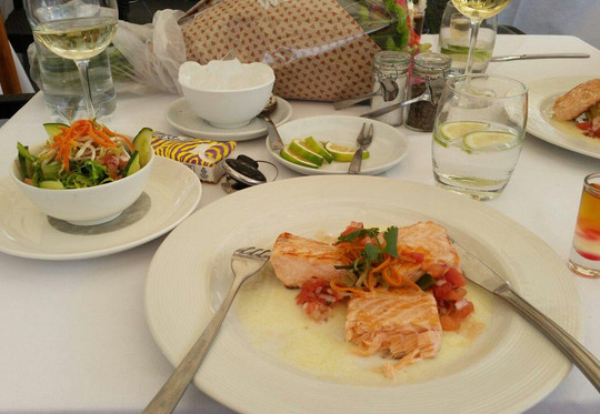 Waterfall餐馆和美食-Beluga