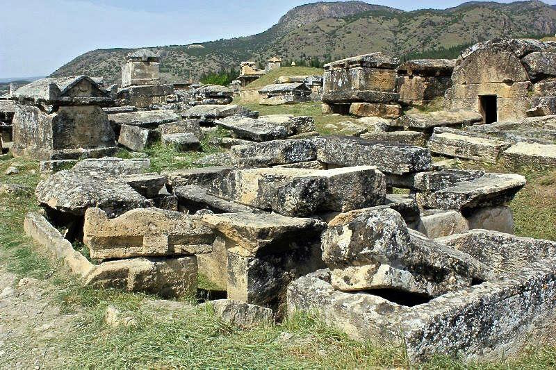 Anatolia Cemetery景点图片