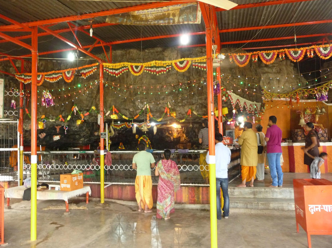 Madareshwar Shiva Temple-Banswara必去景点