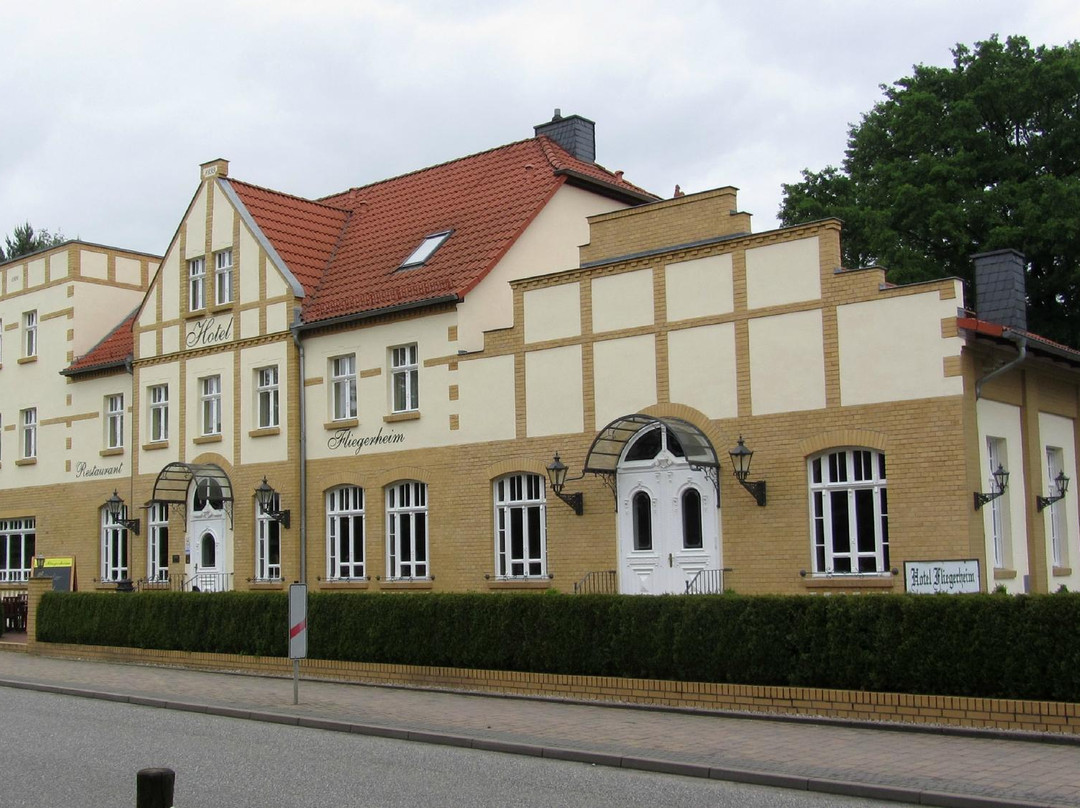 Hotel Fliegerheim主图