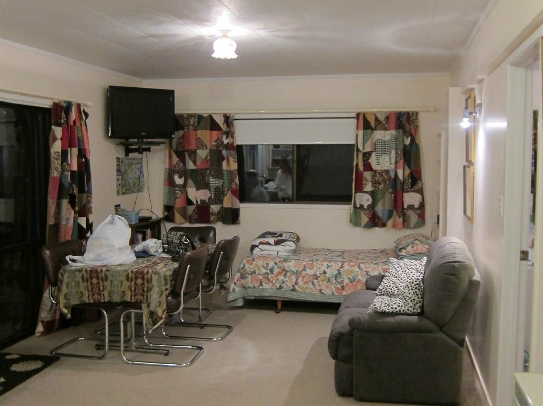 Auntie Dawns Place主图