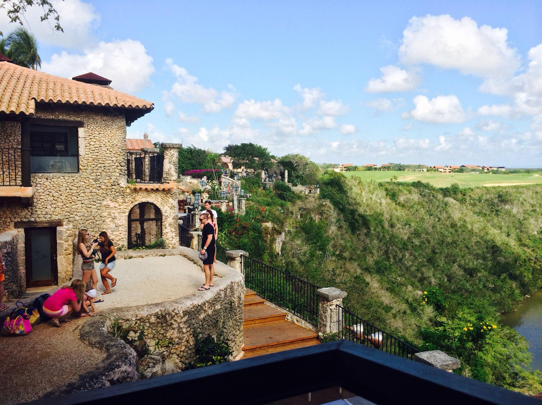 Altos de Chavon School of Design景点图片